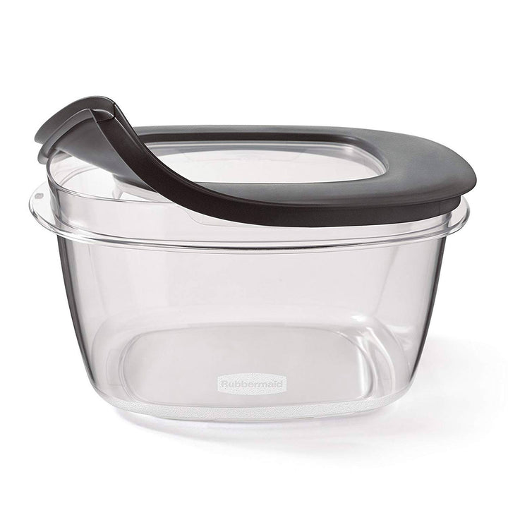 Rubbermaid Easy Find Lids 7 cup Container and Lid